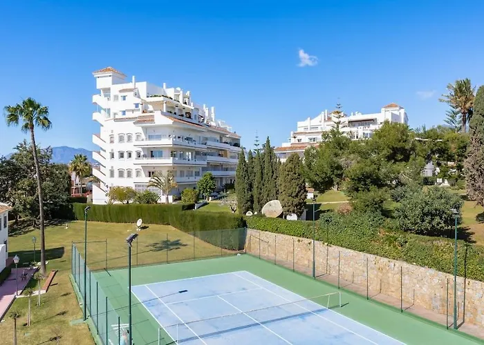 In Nueva Andalucia With An Amazing View