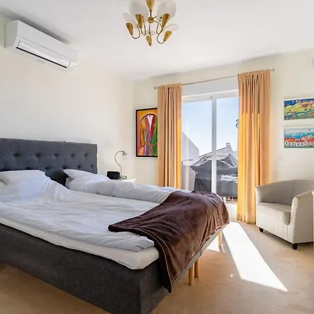 In Nueva Andalucia With An Amazing View *