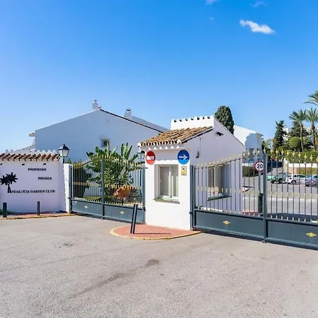 In Nueva Andalucia With An Amazing View