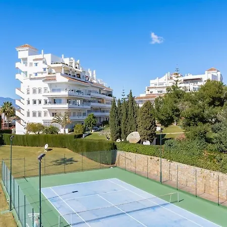 In Nueva Andalucia With An Amazing View