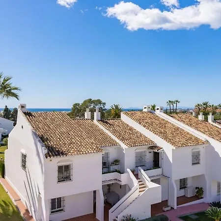 In Nueva Andalucia With An Amazing View Daire